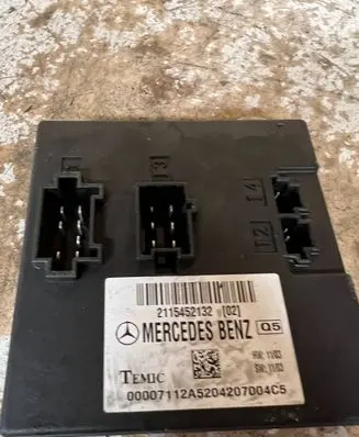Mercedes-Benz E W211 Comfort/convenience module 2115452132