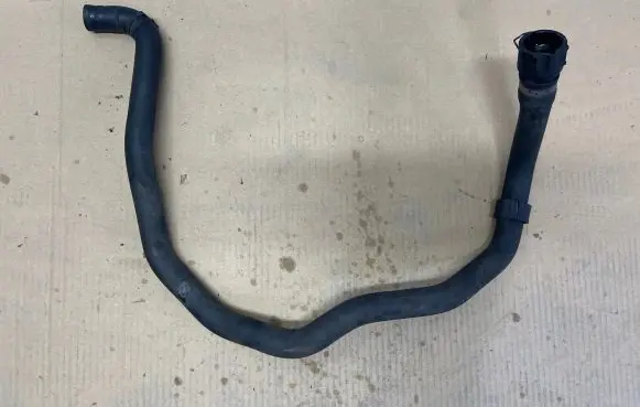 BMW X5 E70 Engine coolant pipe/hose 9222750