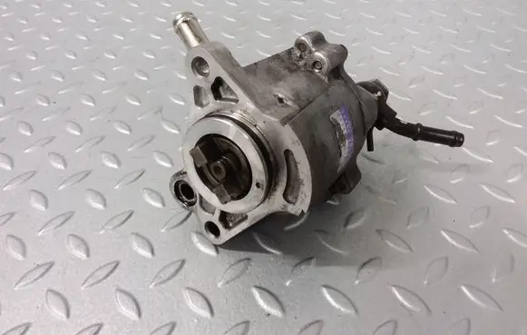 Toyota Avensis T250 Vacuum pump 2930027020 0810002740