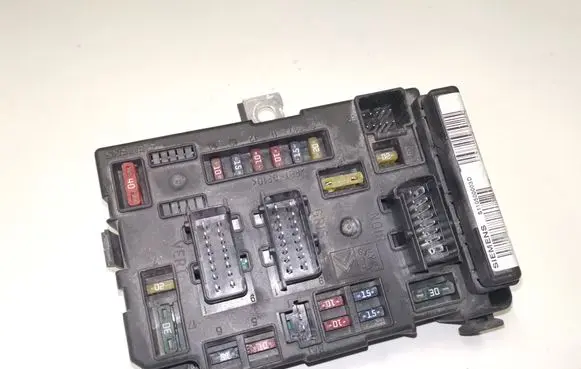 Citroen C5 Fuse module S110500003D BSMA5