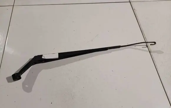 Toyota Corolla E120 E130 Front wiper blade arm 8521102110B 85211-02110-B