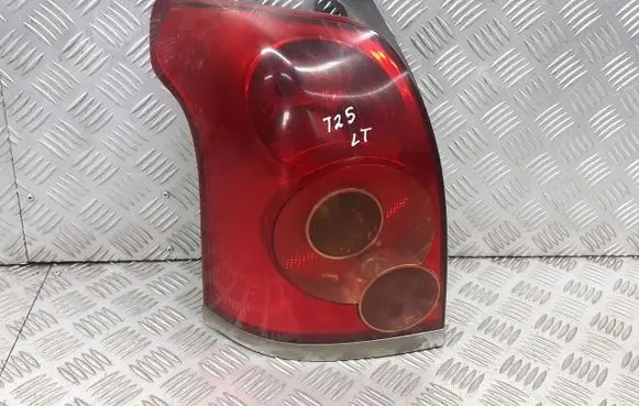 Toyota Avensis T250 Number plate light