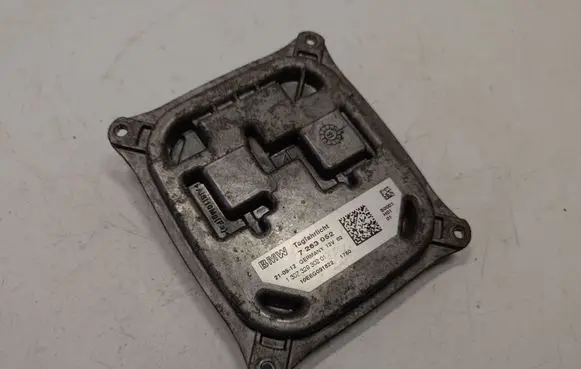BMW 3 E92 E93 Headlight part 7263052 63117263052