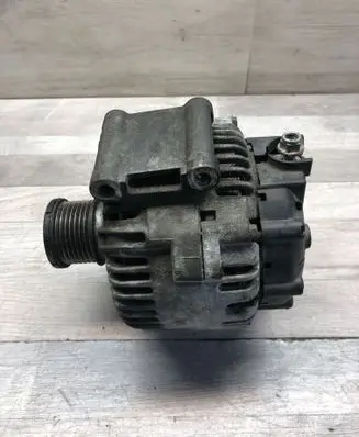 Mercedes-Benz E W212 Generator/alternator A6421540402 TG17C030 2543289C