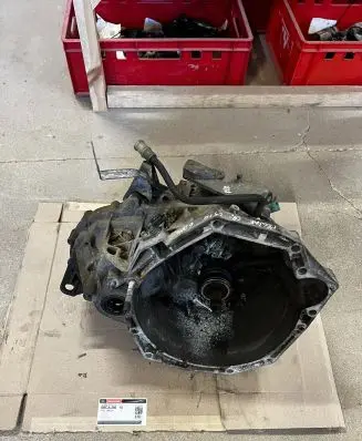 Renault Megane II Manual 6 speed gearbox 7701700552 TL4A001