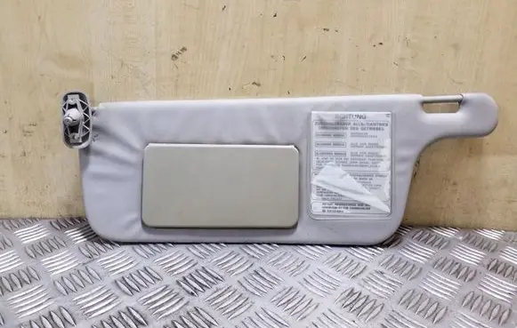 Sun visor