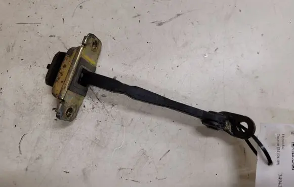 Hyundai Tucson JM Rear door check strap stopper