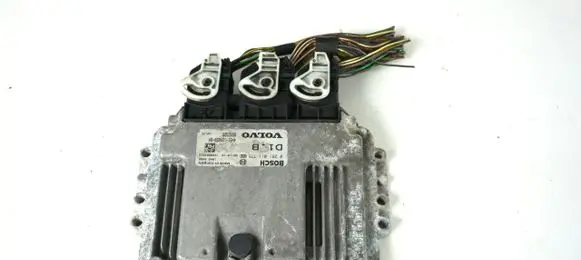 Volvo S40 Engine control unit/module ECU 0281011775 D1.B