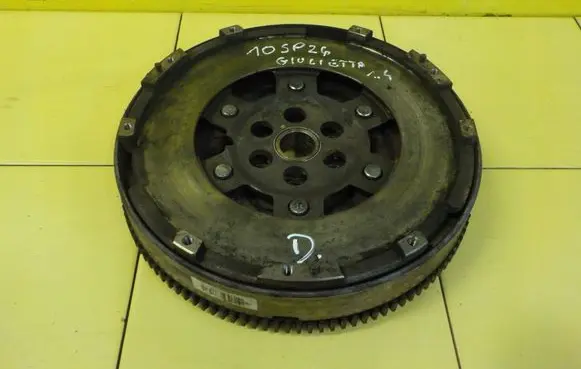 Alfa Romeo Giulietta Dual mass flywheel LUK