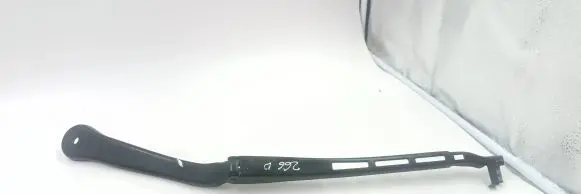 BMW 3 E90 E91 Front wiper blade arm