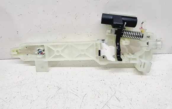 Hyundai Kona I Front door exterior handle/bracket 2231175200 82665J9000