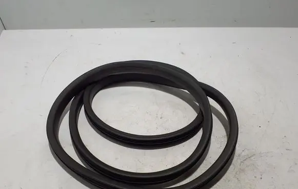 Renault Kangoo III Trunk rubber seal (body) 908308714R