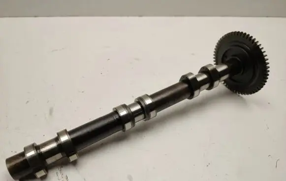 Mercedes-Benz CLS C219 Camshaft A6420504601