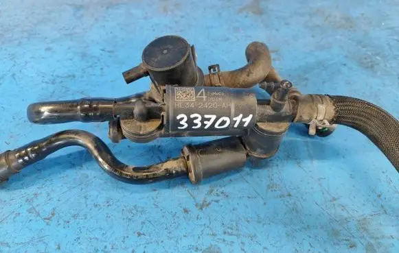 Ford Expedition Oil breather separator JL3Z2420AB