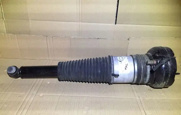 Audi A8 S8 D4 4H Front shock absorber/damper