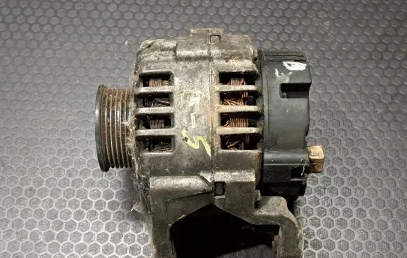 Volkswagen PASSAT B5 Generator/alternator 059903015G 2542324A