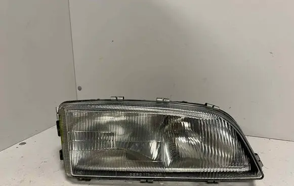 Volvo S70 V70 V70 XC Headlight/headlamp 7731108R E425 10117
