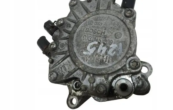 Volkswagen PASSAT B6 Vacuum pump 03G1452P9