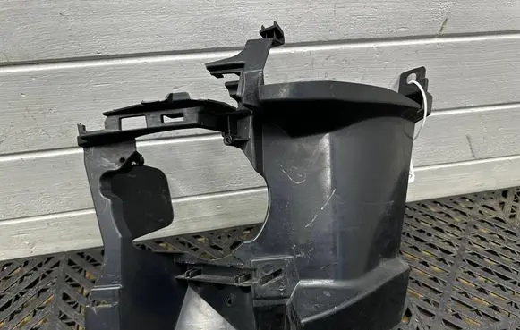 BMW 3 F30 F35 F31 Front bumper mounting bracket 7386361