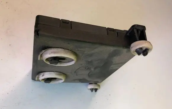 Mercedes-Benz E W211 Door control unit/module 2118201526