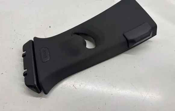 BMW X1 F48 F49 (B) pillar trim (top) 6433104 51436433104