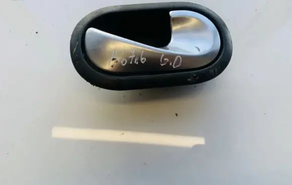 Renault Megane II Rear door interior handle 8200028486 5005500006