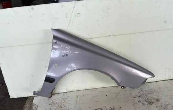 Volvo S40, V40 Fender