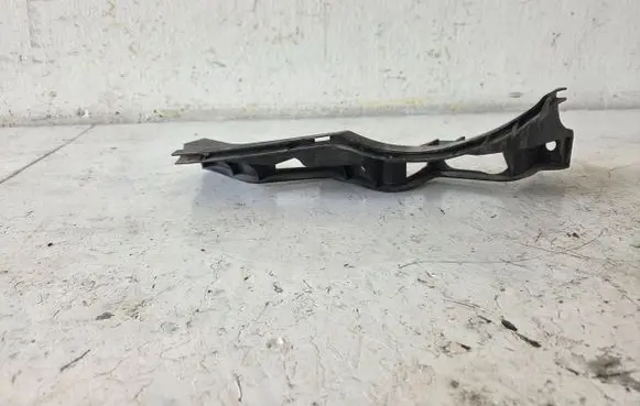 Volkswagen PASSAT B6 Front bumper mounting bracket 3C0807889A