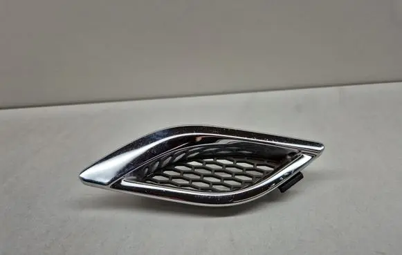 Maserati Quattroporte Fender grill DX10146417