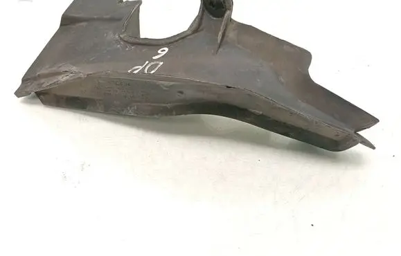Other engine bay part