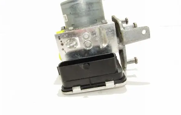 Mercedes-Benz C W205 ABS Pump a2539011600