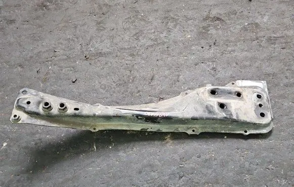 Toyota Corolla Verso E121 Front axle beam IMPRK1428170