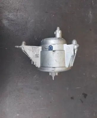 Mercedes-Benz C W206 Engine mount bracket A2062400101