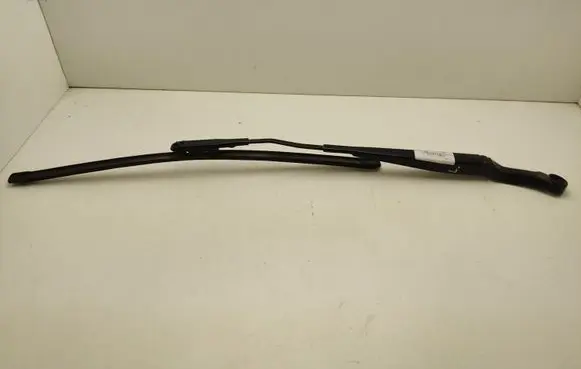Ford Mustang VI Front wiper blade arm FR3B17C495AA