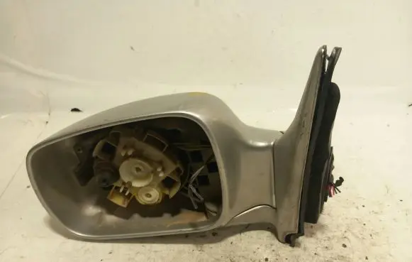 Hyundai Terracan Front door electric wing mirror E4012165 E4022155 E4012155