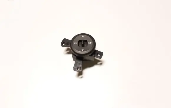 Wing mirror switch