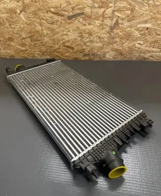 Opel Insignia A Intercooler radiator