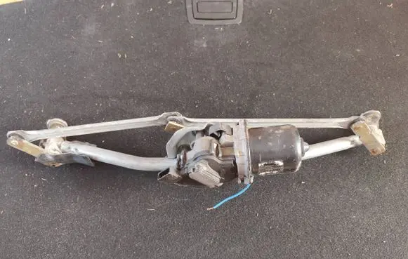 Audi TT Mk1 Front wiper linkage and motor 8N2955023A 54515911 5865500