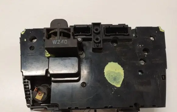 Volvo V70 Climate control unit