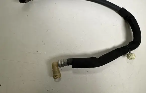 Ford Mustang VI Engine coolant pipe/hose JR3318K580BB