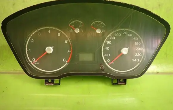 Ford Focus Speedometer (instrument cluster) 4M5T-10849-AJ