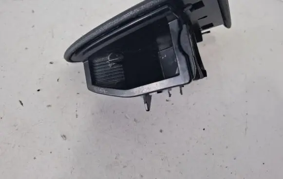Mercedes-Benz E W211 Car ashtray A2118100233