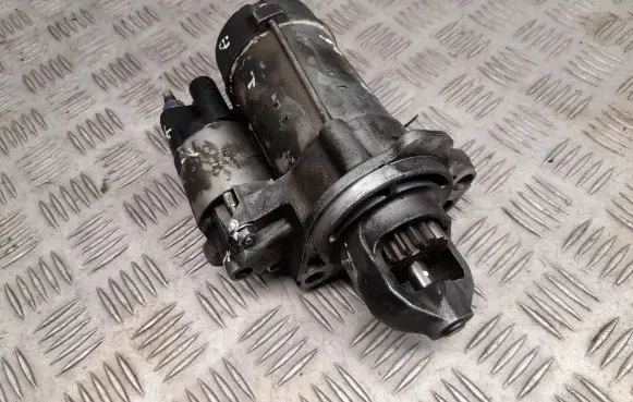Chevrolet Camaro Starter motor 12667974