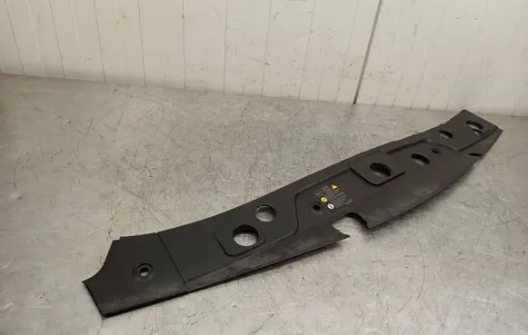 Renault Megane II Radiator trim 8200116717 32451