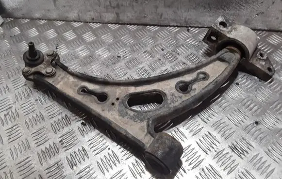 Volkswagen Touran I Front lower control arm/wishbone