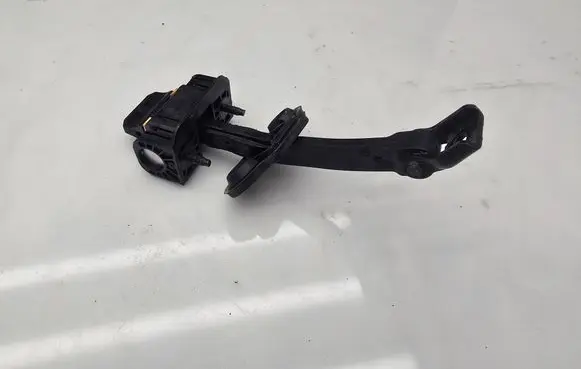 Mercedes-Benz Sprinter W907 W910 Front door check strap stopper A9107205900