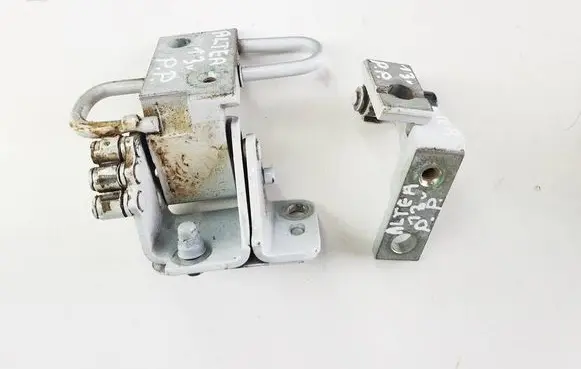 Front door hinge set