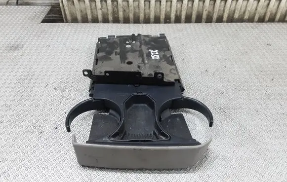 Chrysler Voyager Cup holder 586221