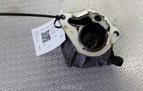 Mitsubishi Space Star Vacuum pump