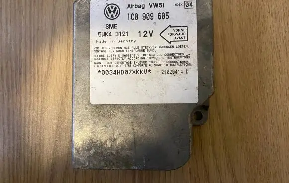 Skoda Octavia Mk1 (1U) Airbag control unit/module 1C0909605 5WK43121 21020414D